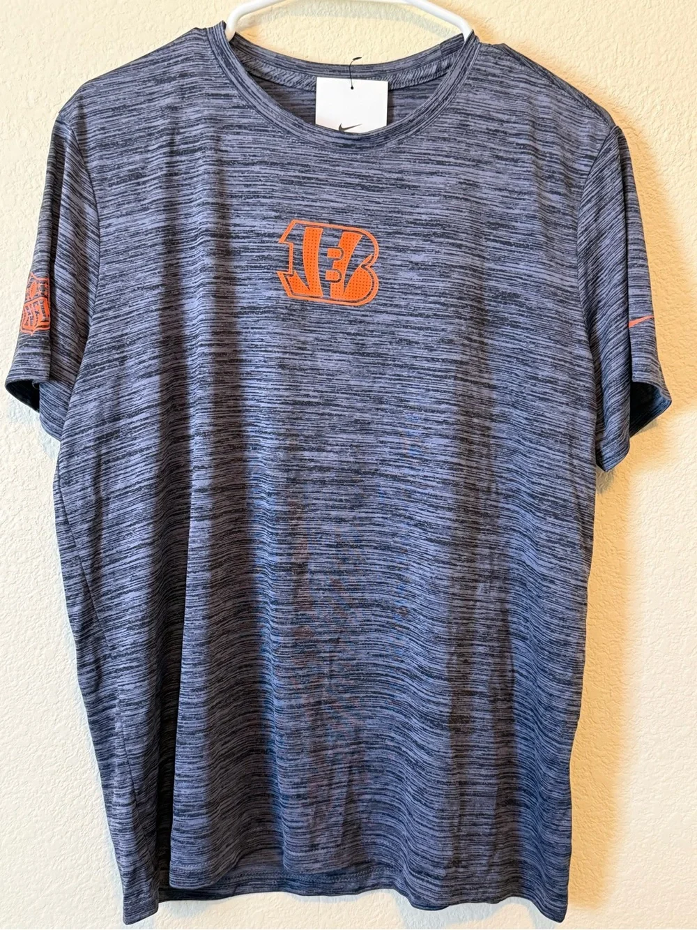 NWT NIKE CINCINNATI BENGALS WOMENS BLACK SIDELINE T-SHIRT Dri-Fit Sz LG